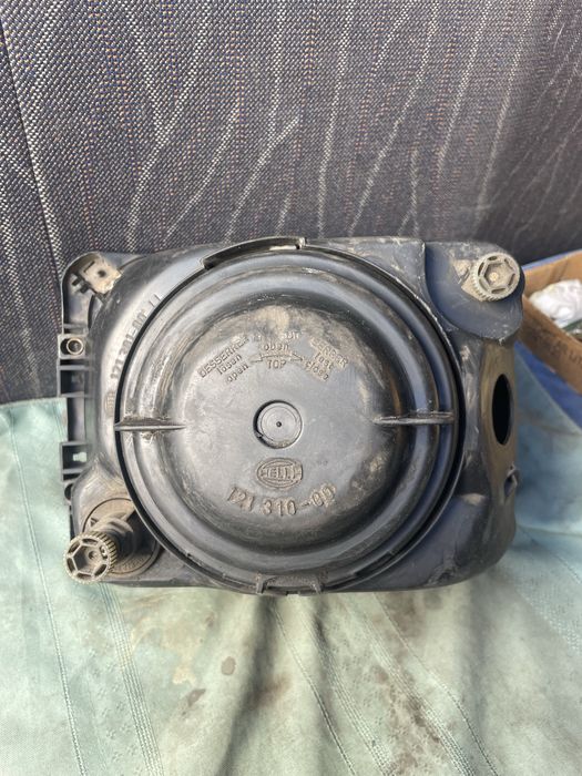 Фара ліва мерседес т-2 рекс 814 709 609