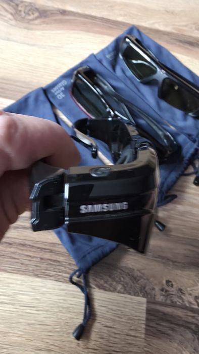 Telewizor TV Samsung UE46C8000 + 3 pary okularów 3D + uchwyt na ścianę
