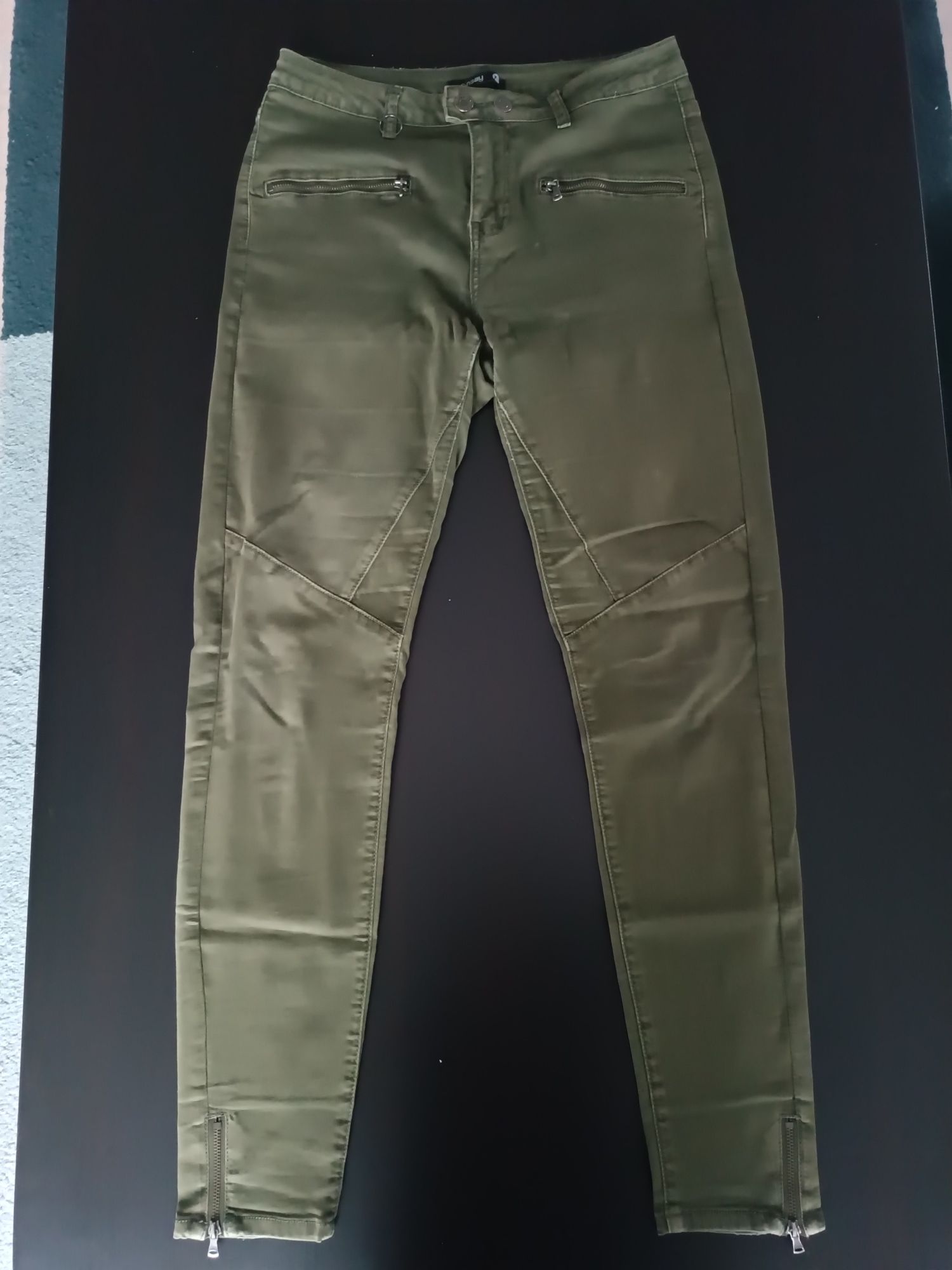 Spodnie damskie jeansy khaki zielone Sinsay XL