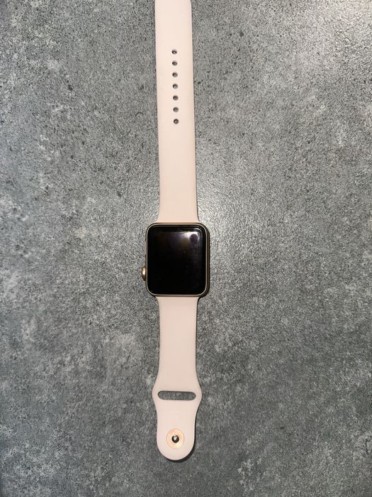 Apple watch series 3 42 mm.
