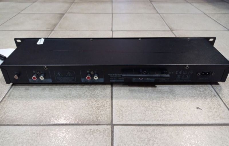 Fenton VX2USB ODTWARZACZ USB SD MMC Bluetooth rack 19" 1U