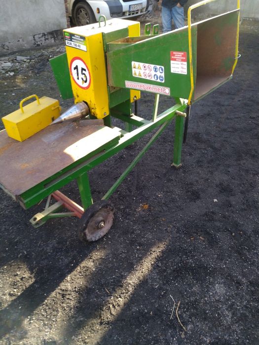 Łuparka świdrowa z rębakiem