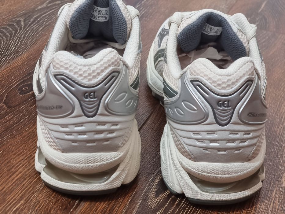 Оригінал 100% кросівки asics gel kayano 14  eur 46.5