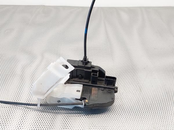 Fechadura / fecho porta trás direito KIA Ceed (ED)