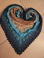 Chusta robiona na szydełku rękodzieło  Handmade