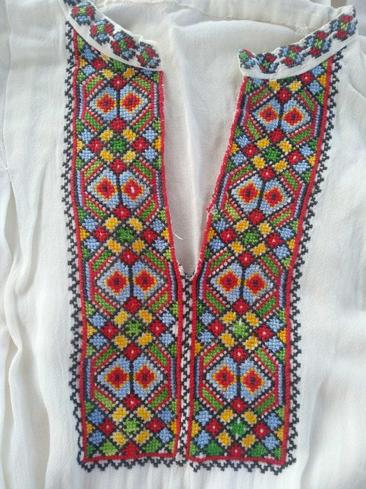 Вишивана сукня старовинна