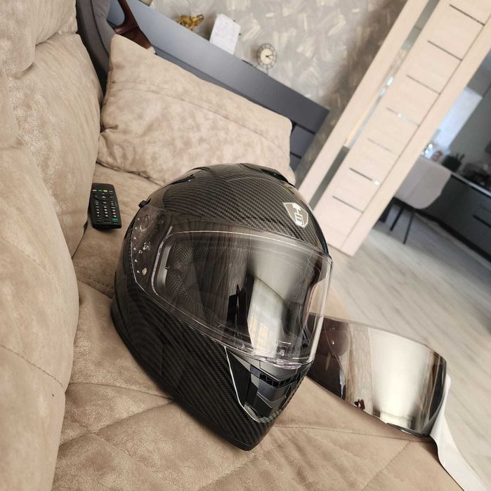 Kask helmet carbon karbon agv airoh shoei hjc caberg alpinestars fox