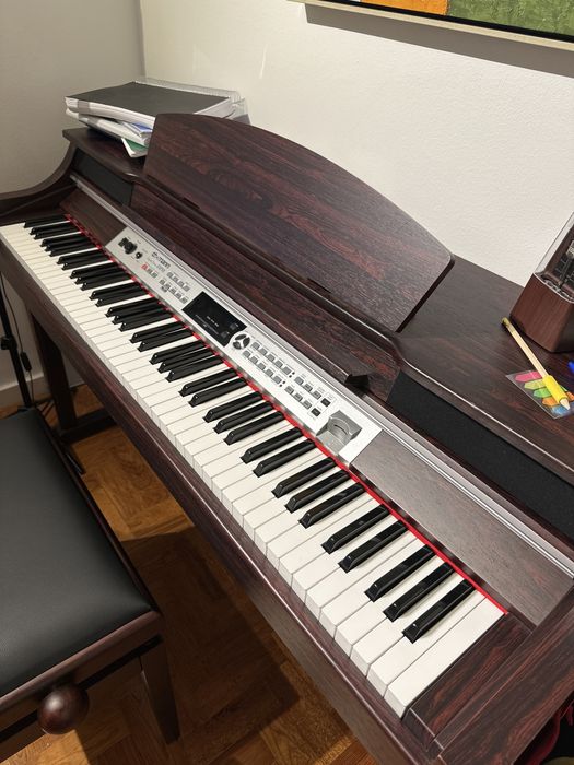 Vendo piano digital Thoman