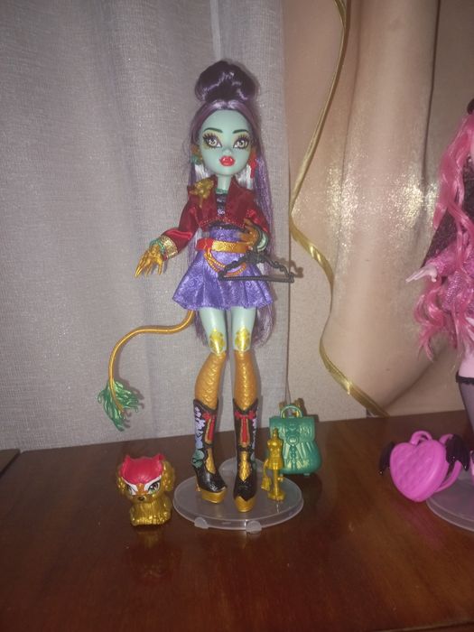 Джинафаер Лонг Монстер Хай , Jinafaer long monster high
