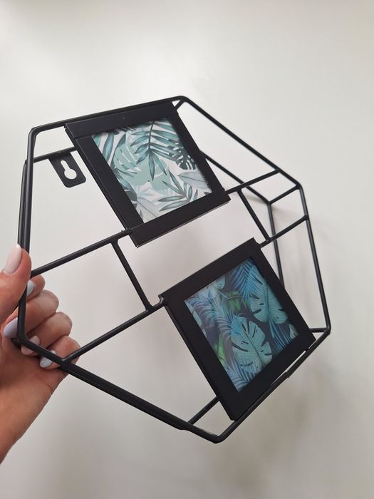 Ramka czarna metalowa na kwadratowe zdjęcia