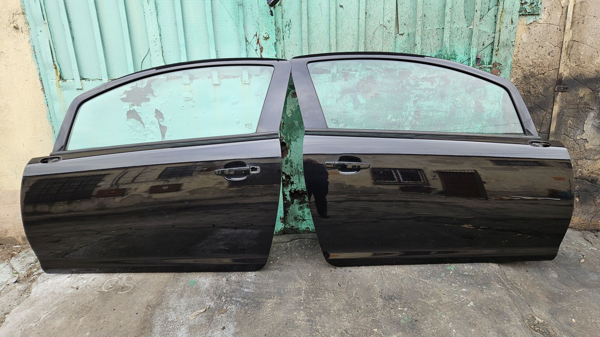 Drzwi przód przednie lewe prawe z20r czarne opel corsa d 3 D drzwiowa