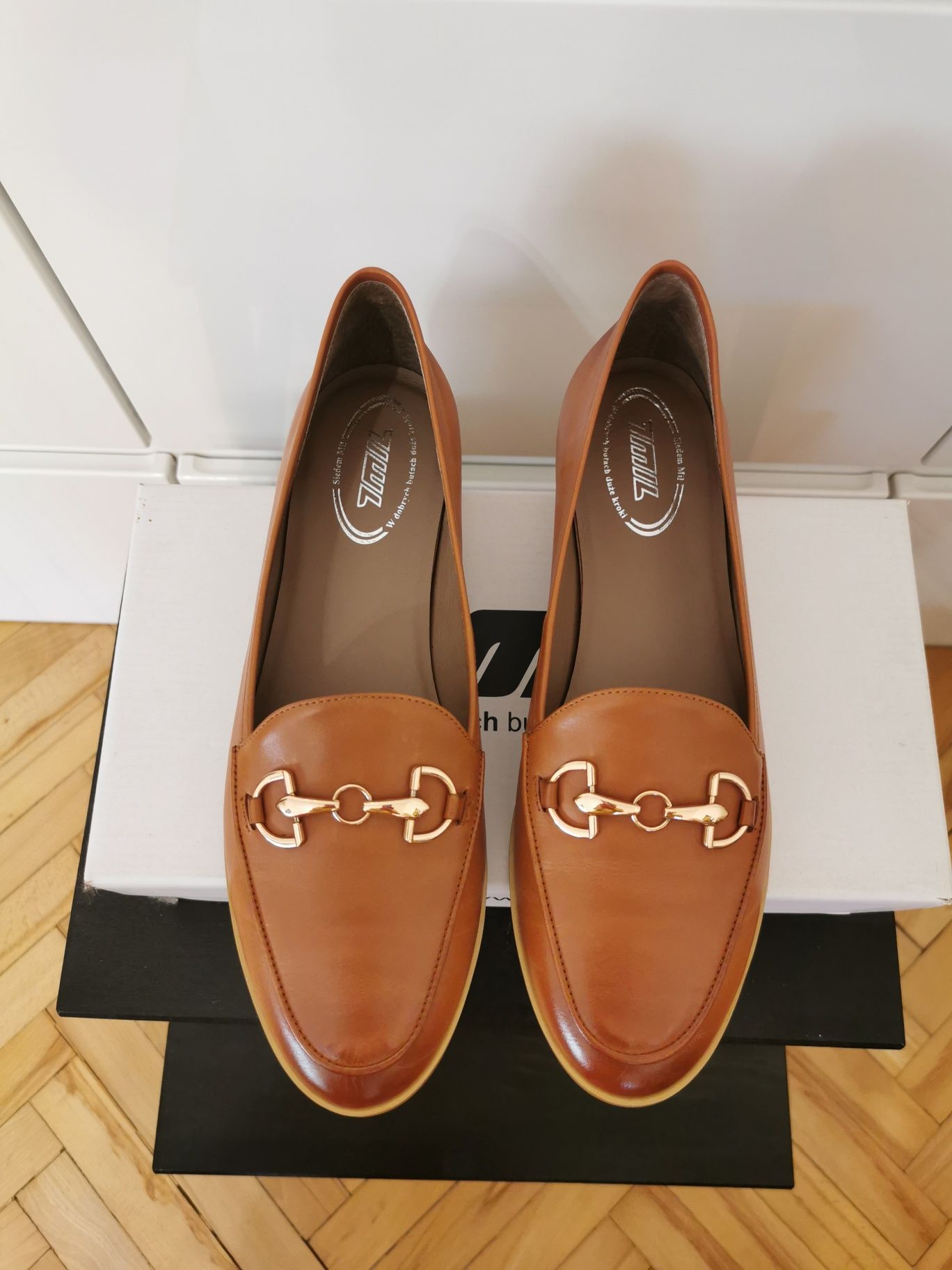 7 mil loafersy mokasyny nowe damskie 39 skóra cielęca jasny brąz