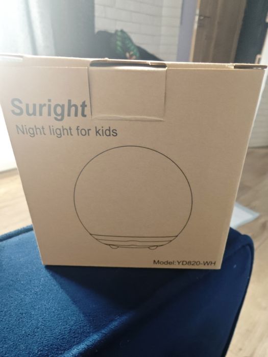 Lampka nocna dla dziecka ze zmieniającym swiatlem