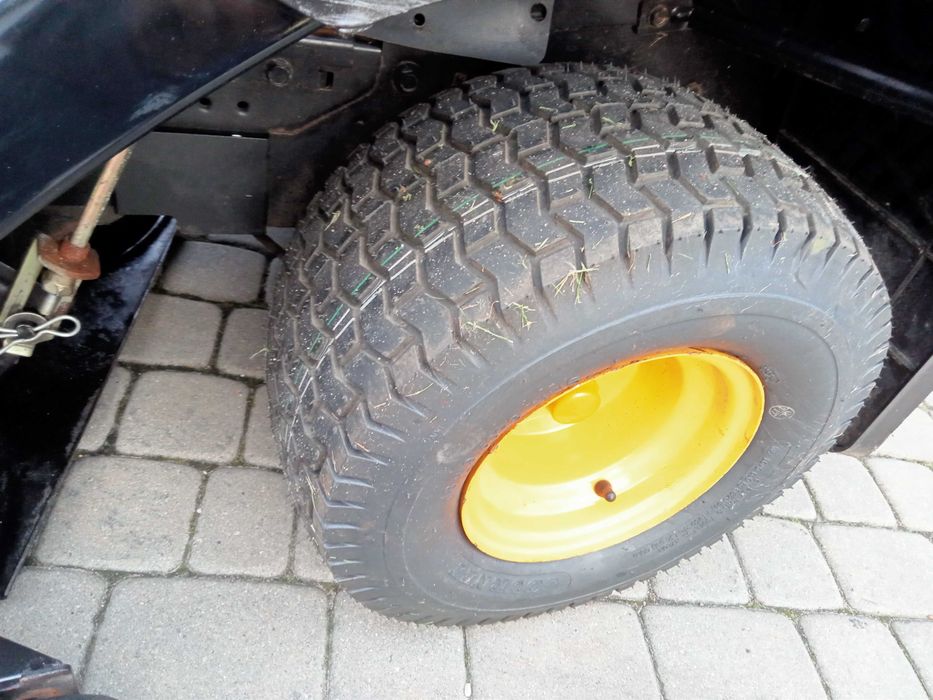 Traktorek kosiarka Mcculoch 22hp V2 Briggs z pługiem
