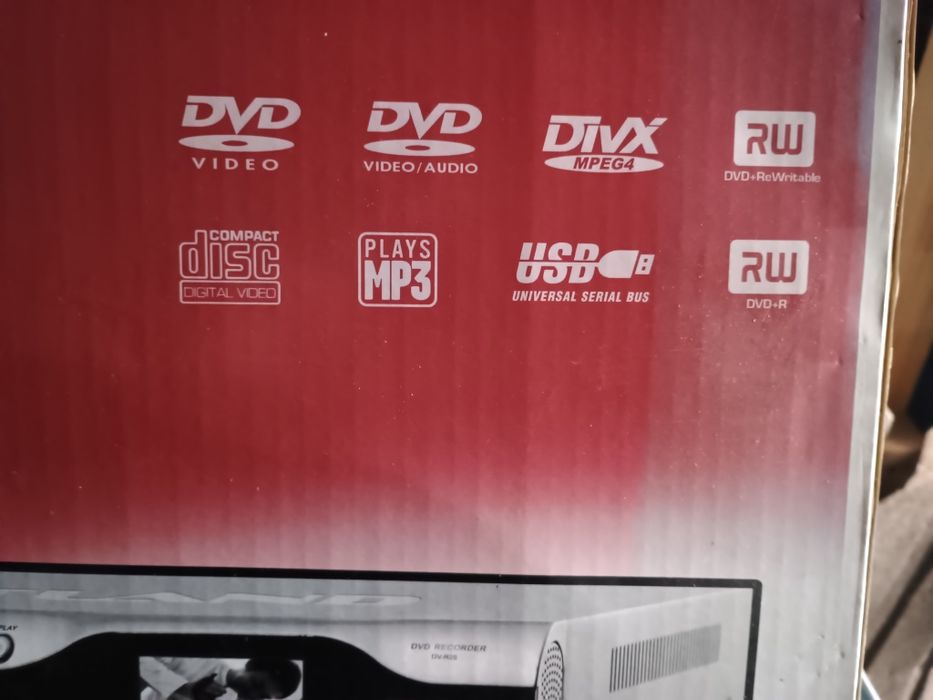 Новый DVD recorder Cortland с встроенным монитором.