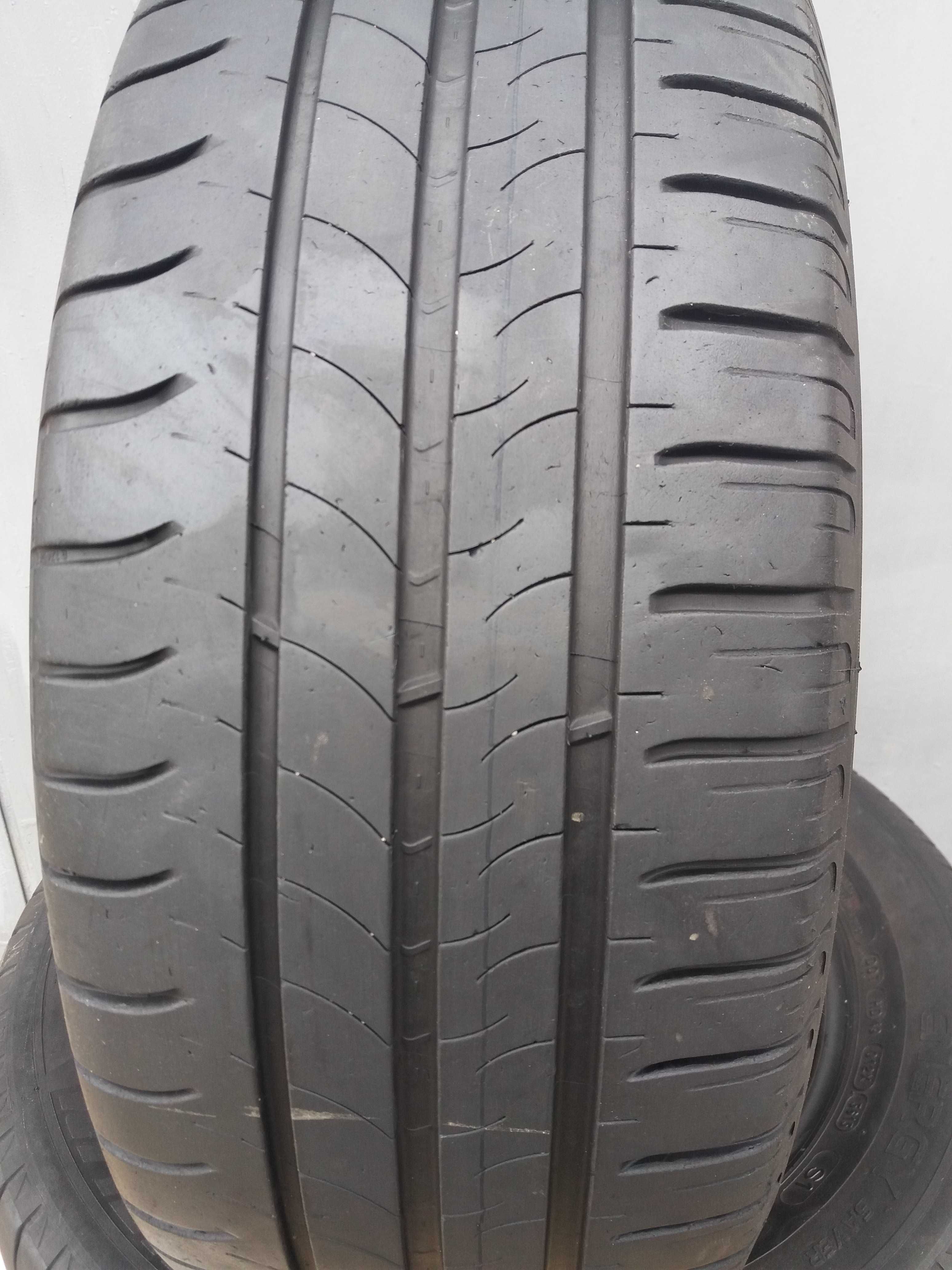 Продам шини Michelin  (215/60R16 99t) Італія