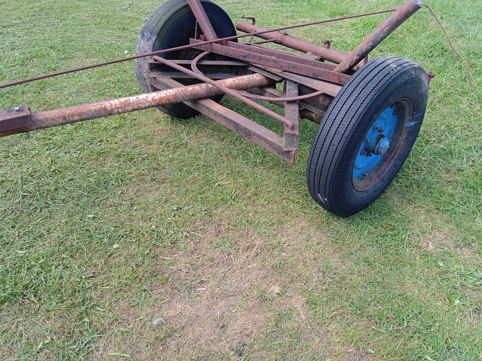 Wóz metalowy solidny,, masywny