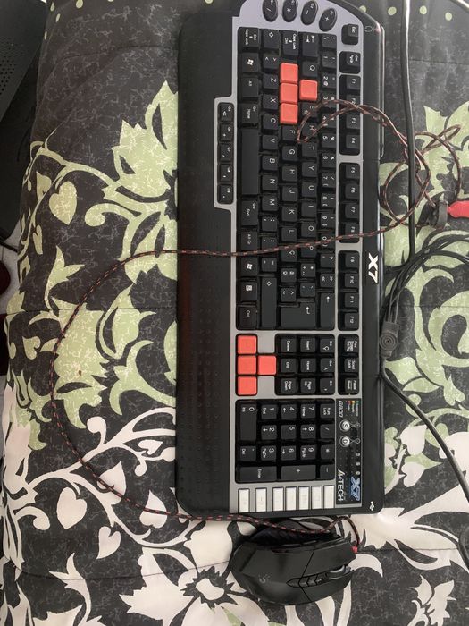 Teclado gamer e Rato artech