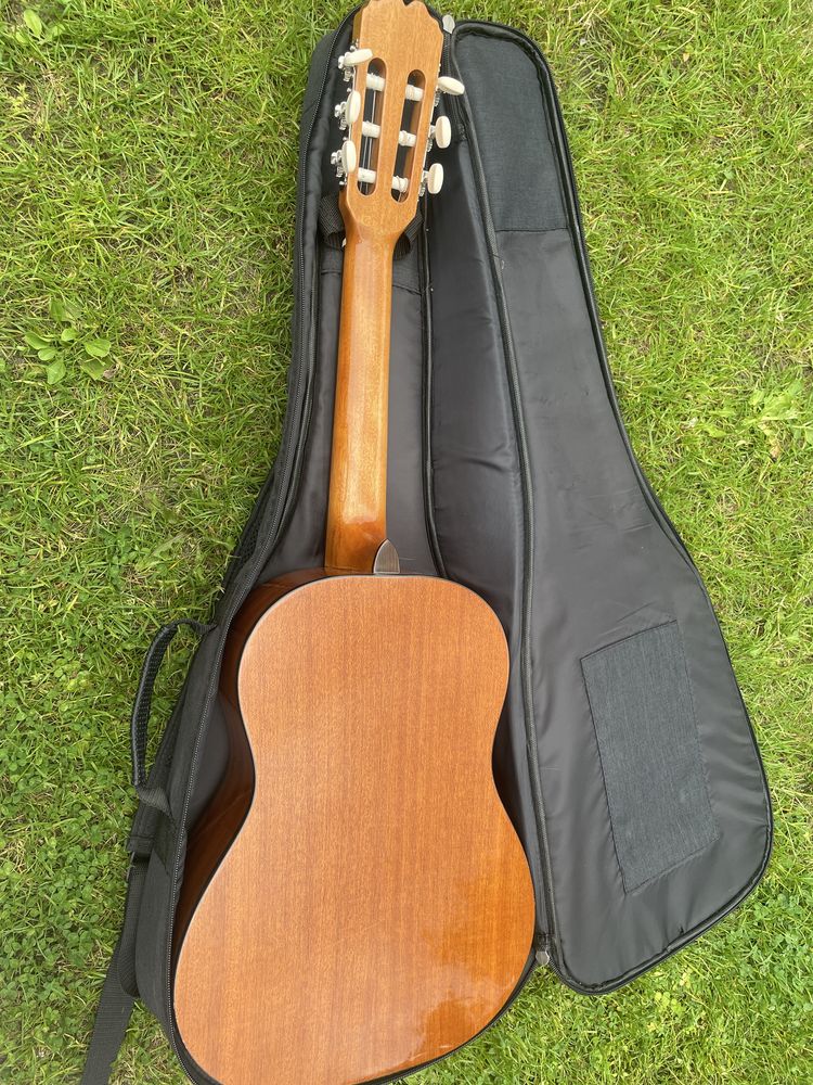 Gitara admira 1/2