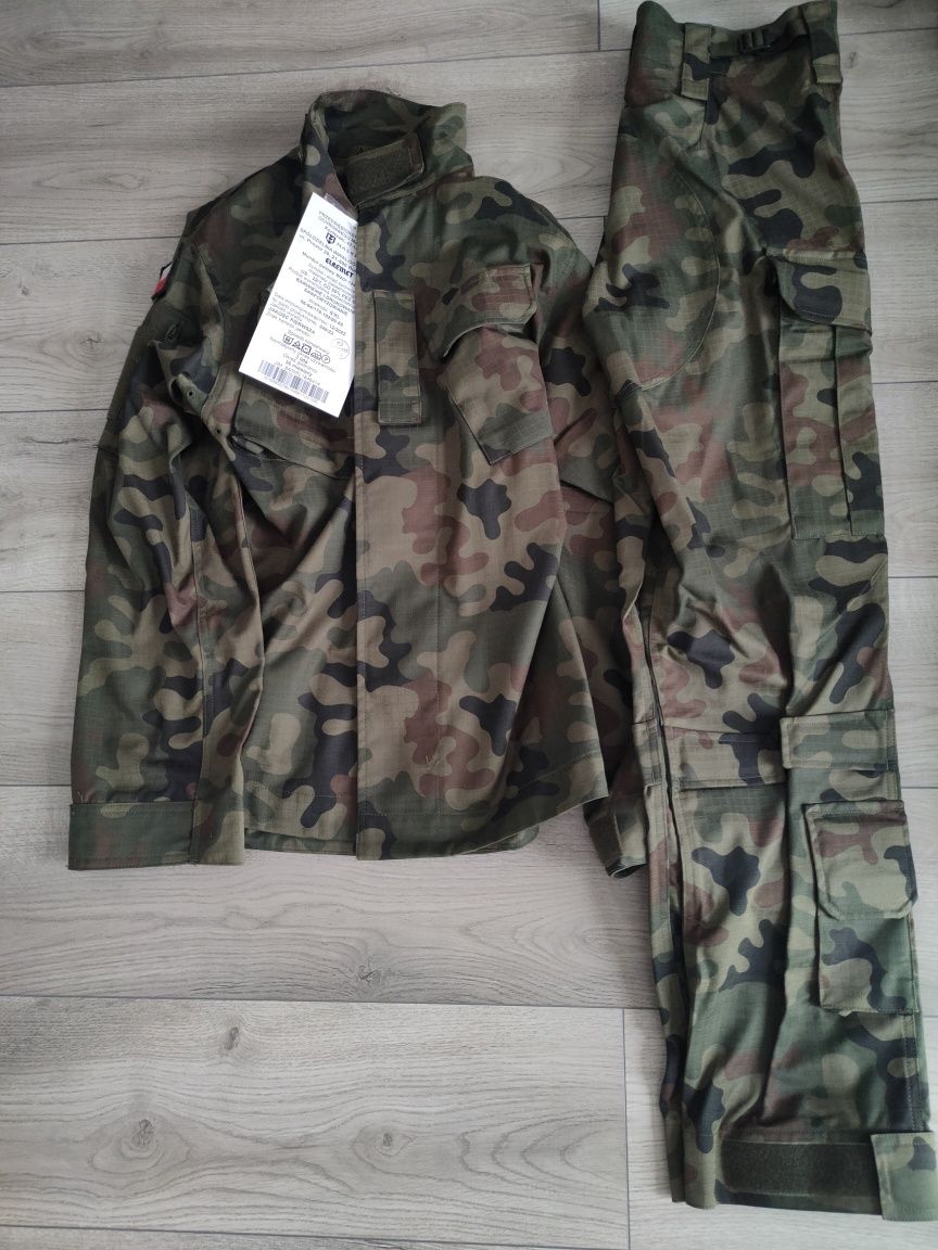 Wojskowy mundur polowy S/XL