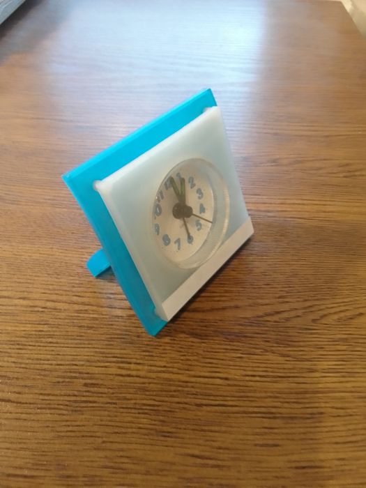 Час- будильник. Новые.