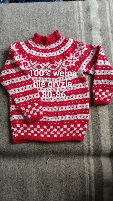 Ręcznie robiony wełniany sweterek uroczy na święta 80 86