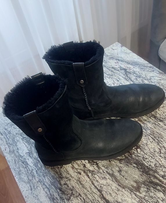 Зимові жіночі  UGG оригінал розмір 39