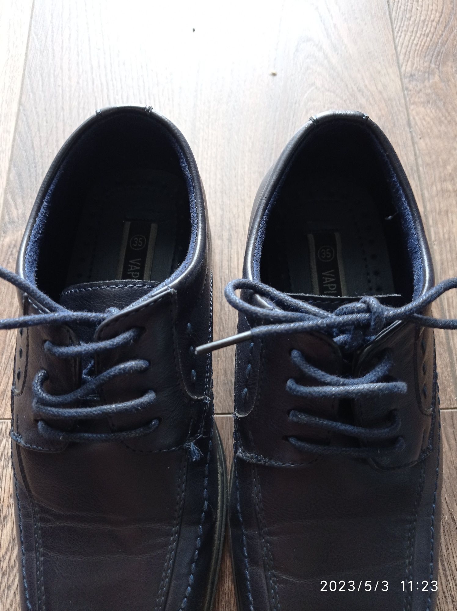Eleganckie buty chłopięce półbuty wkładka 23,7 cm rozm 36 / 37 komunia