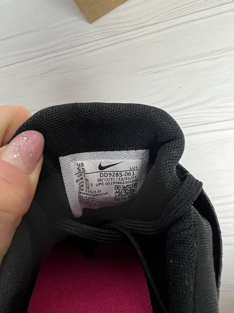 Кросівки Nike Air Max Bella TR5 оригінал