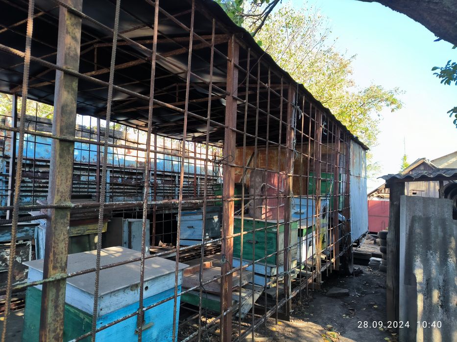 Павільйон для бджіл, причеп