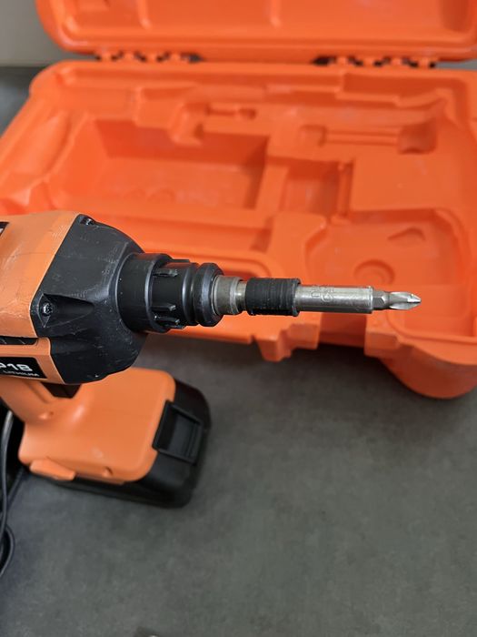 Акум.шуруповерт по гіпсокартону Spit P18