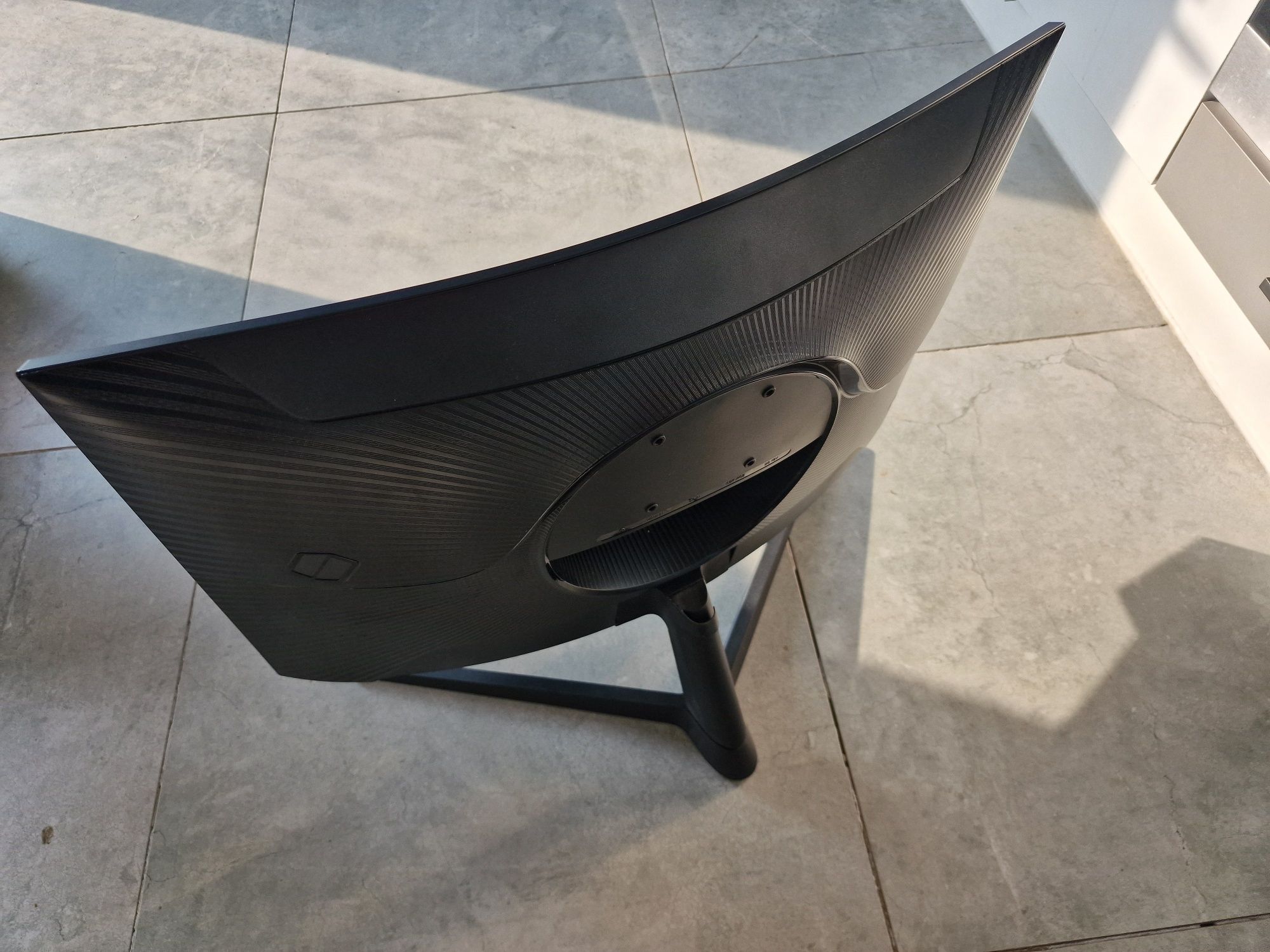 Monitor Samsung 27 cali zakrzywiony ekran!