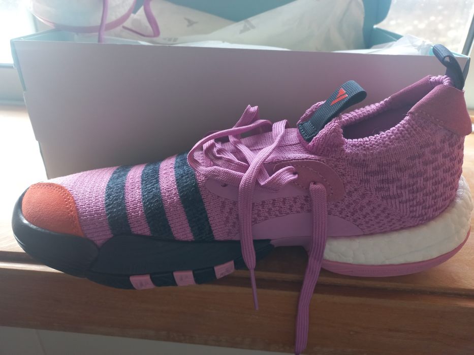 Sapatilhas  basquetebol  adidas novas