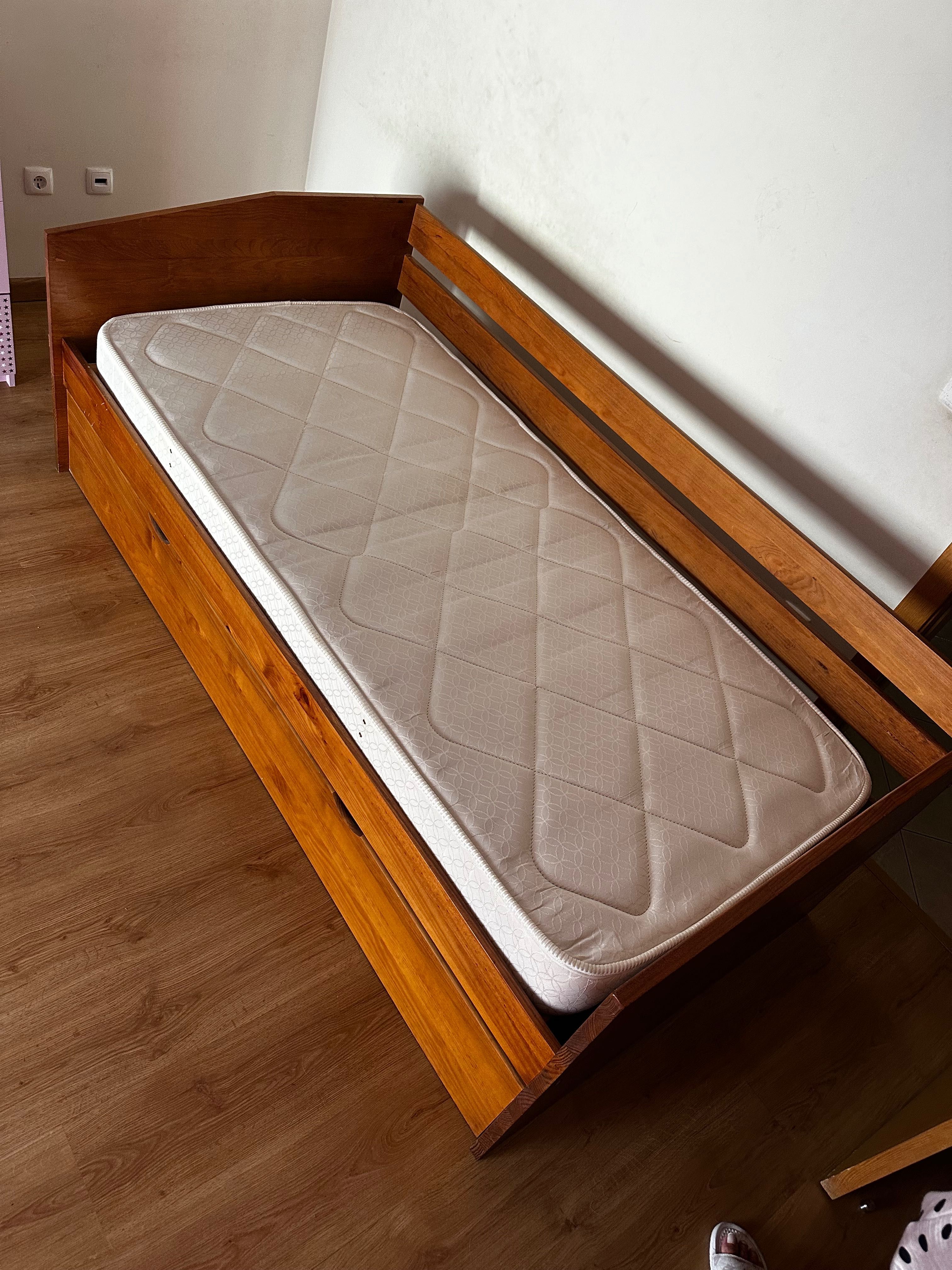 Cama individual dupla com gavetão madeira maciça