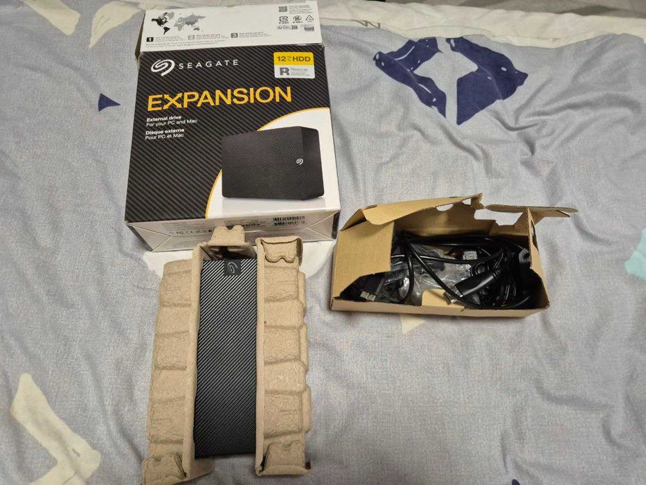 Жорсткий диск HDD Seagate Expansion 12 TB