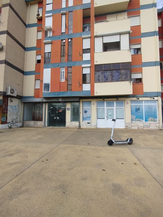 Arrendamento de espaço comercial barreiro