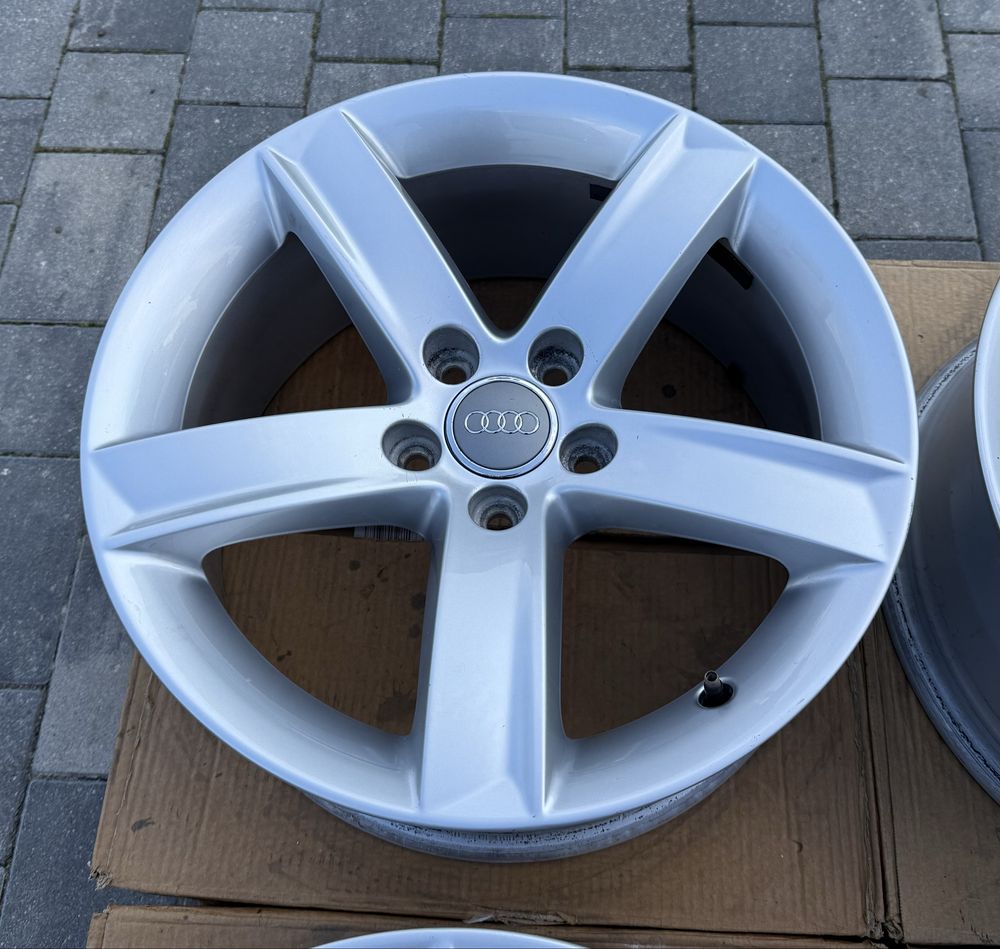 Oryginalne felgi Audi 17" A4 A5 A6 5x112 7.5J ET28 8T0 s-line