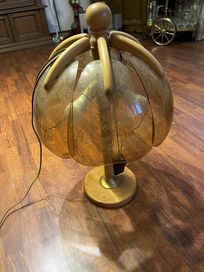 Staromodna lampa abażur
