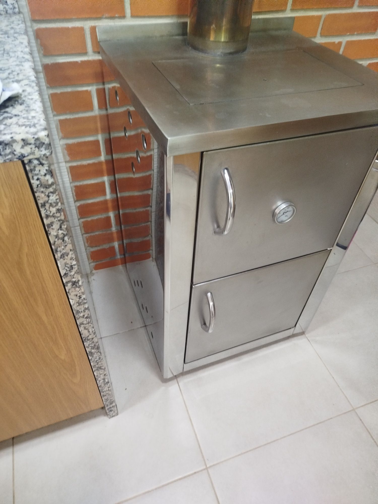 Fogão a Lenha Inox, oferta de 1 Tonelada de Lenha