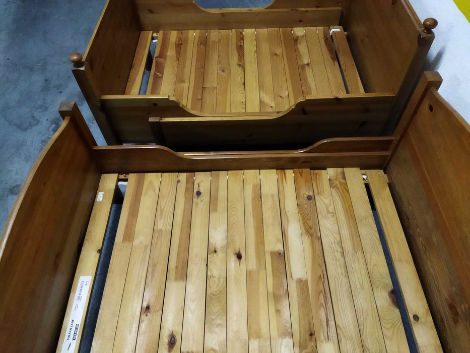 Cama Extensívei em Pinho com Estrado De Madeira e Colchão Lusocolchão