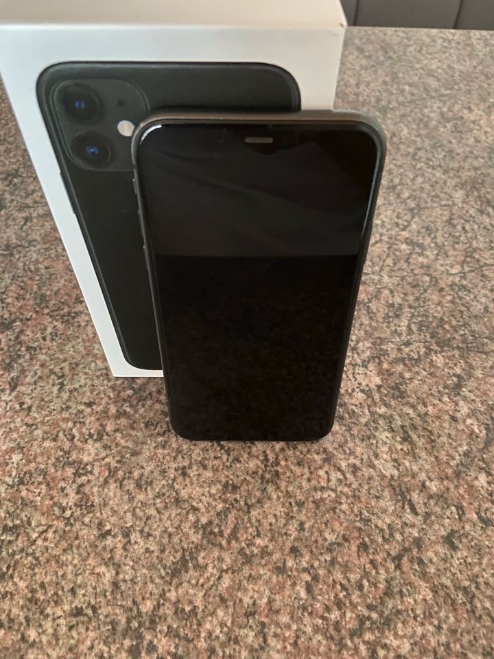 Iphone 11 - 128GB (PRETO) em PERFEITO estado