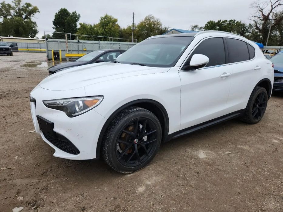 Alfa Romeo Stelvio Piękny włoski SUV z USA! W drodze