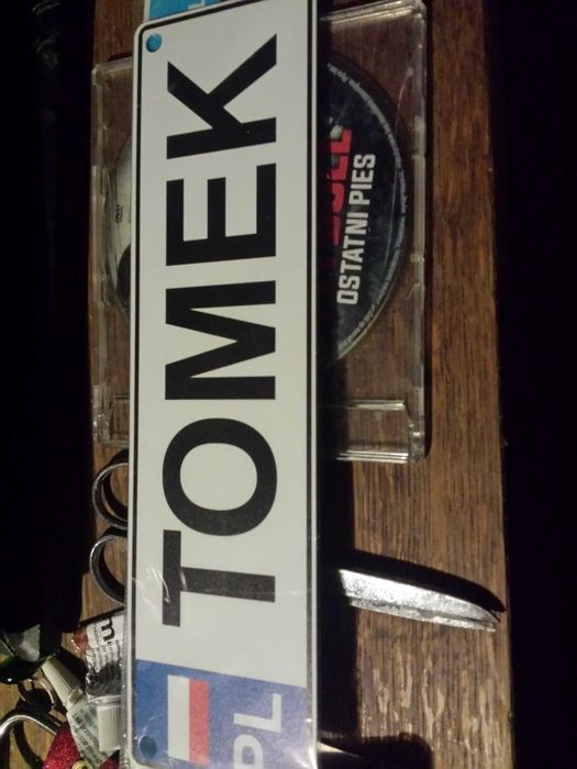 tablica rejestracyjna z imieniem tomek do zawieszenia auto szyba drzwi