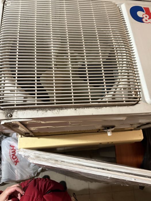 Кондиционер с двумя наружными блоками