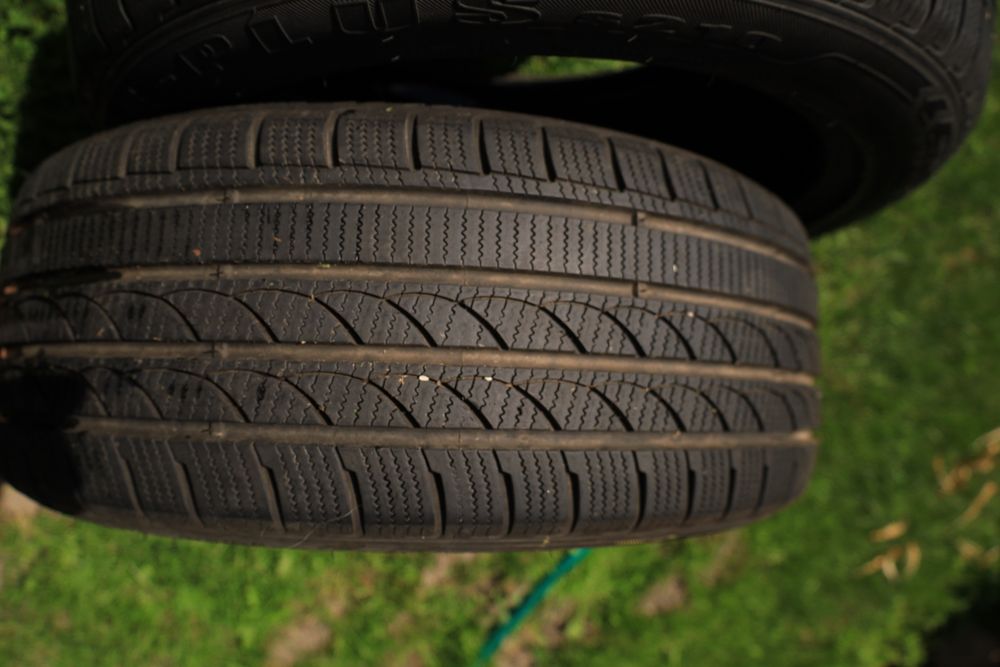 opony zimowe  Imerial 235/45/R18 stan bardzo dobry