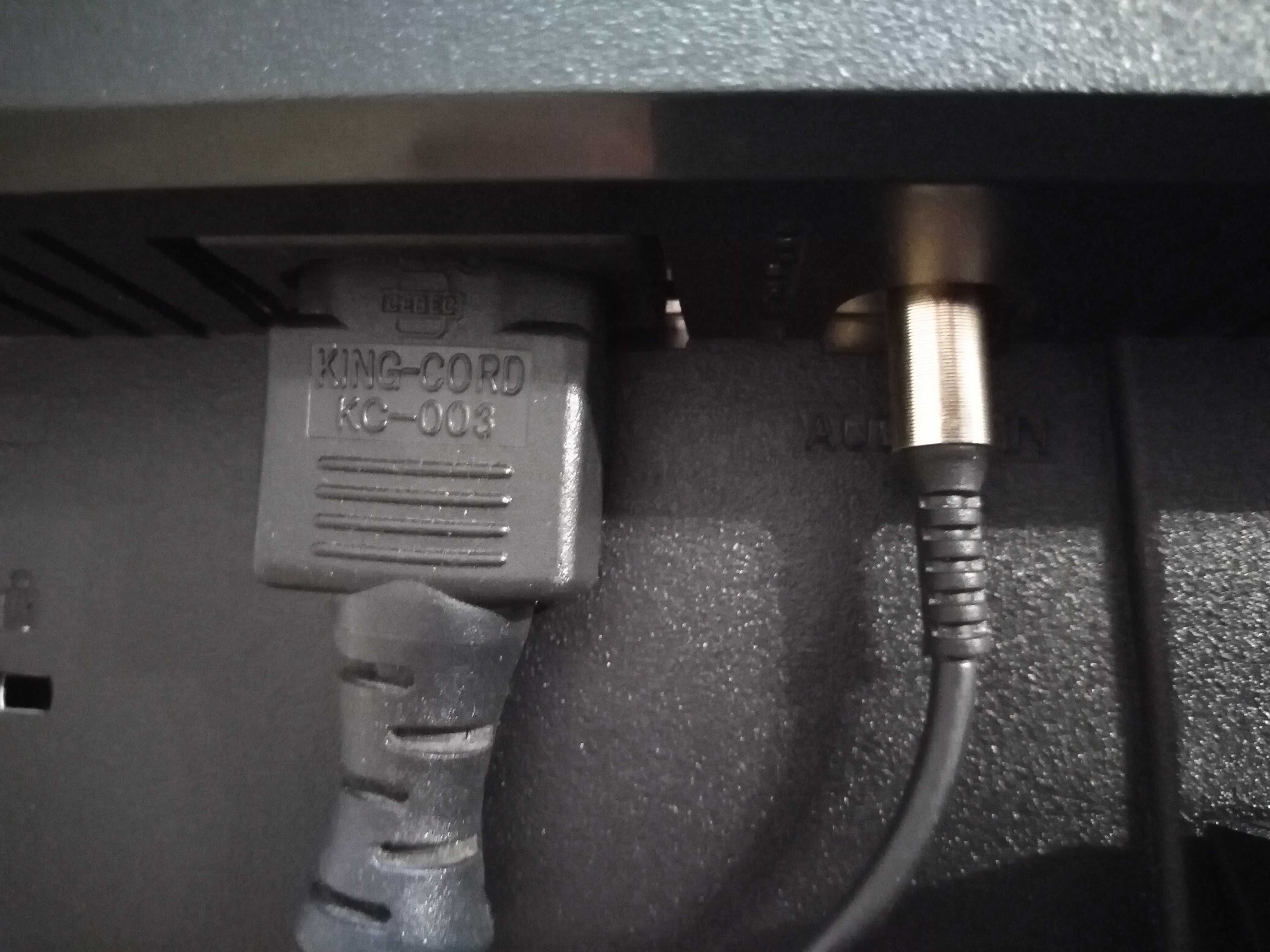 Монитор AOC 936Swa (стереоколонки 2x1 Вт)
