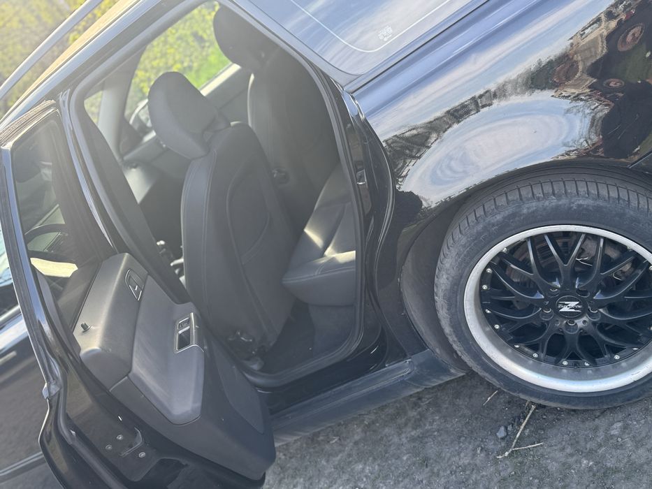 Volvo v50 2.0D momentum