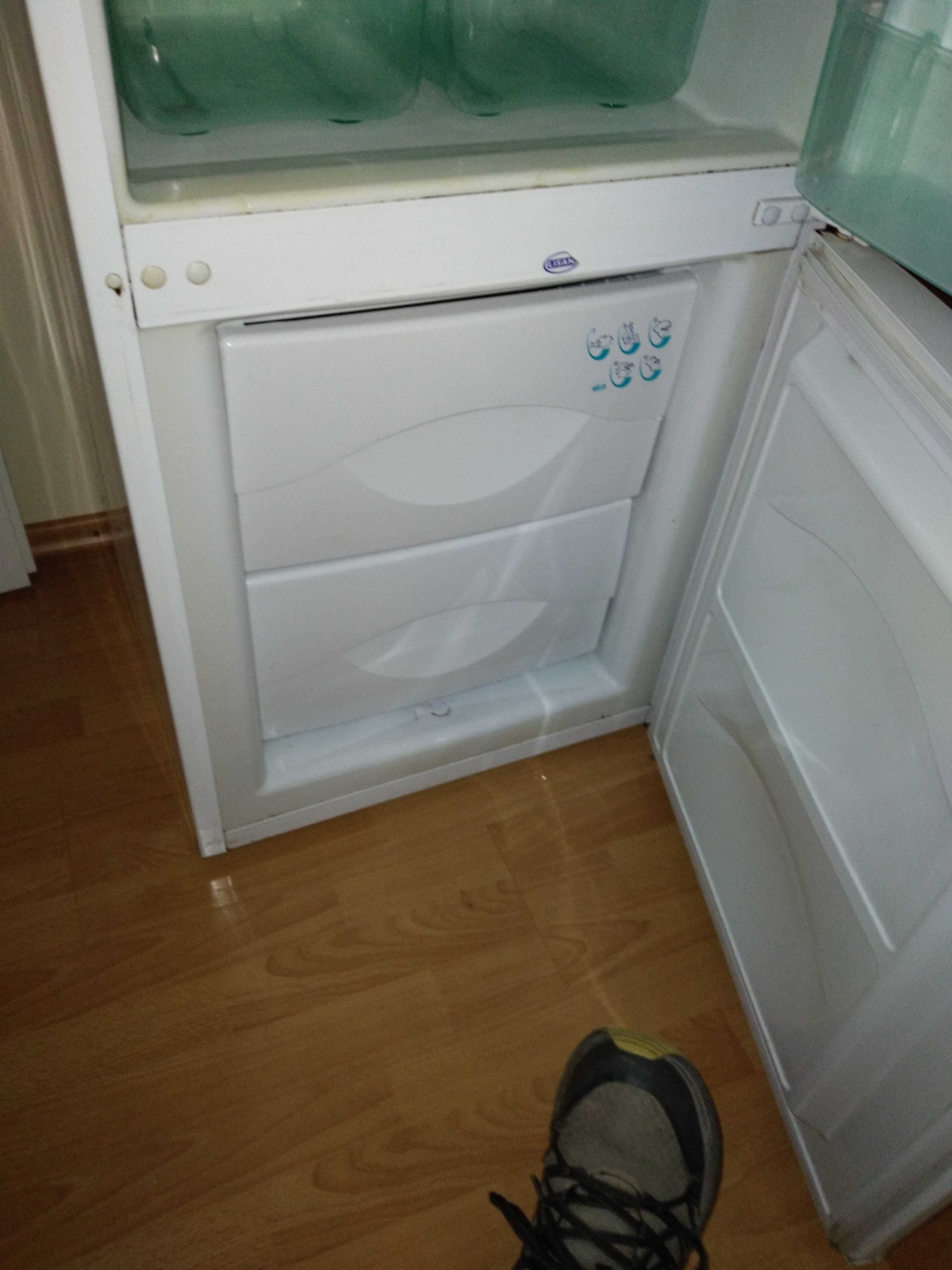 Lodówka  wys.174/szer.50/gł.56
