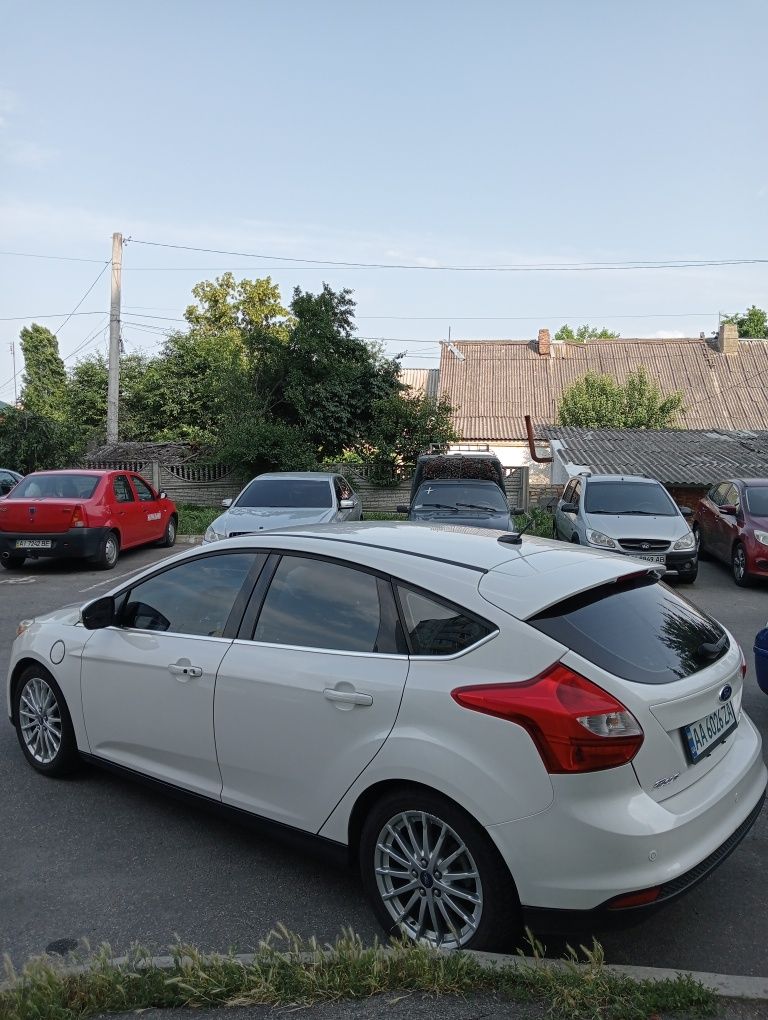 Продам автомобіль Форд фокус електрик