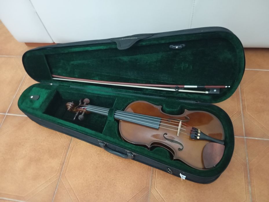 Violino 4/4 cremona